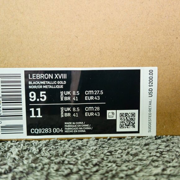 Lebron 18 Lakers colorway Basketball shoes mens size 9.5 LIKE NEW CONDITION - Picture 10 of 13